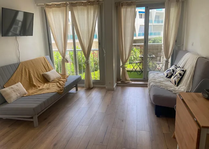 Le Studio De Noah, 50M De La Plage, Wifi